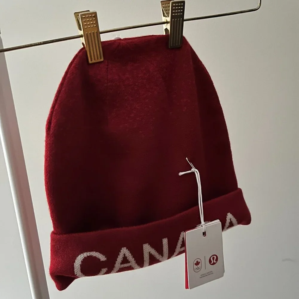 lululemon athletica | Accessories | Lululemon Team Canada  display picture 2